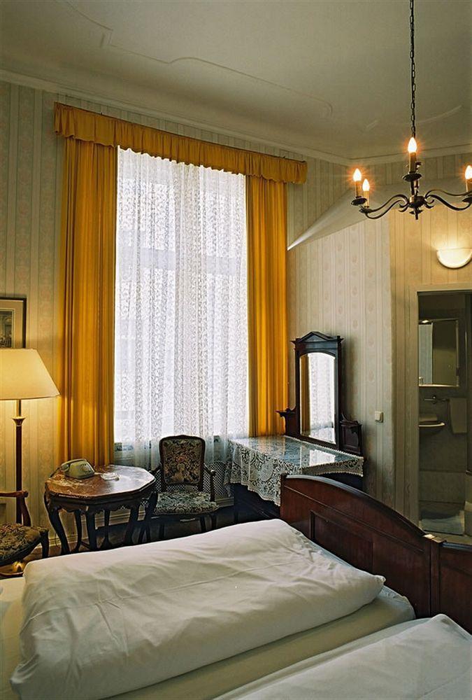 Hotel-pension Funk Am Kurfürstendamm Hotel