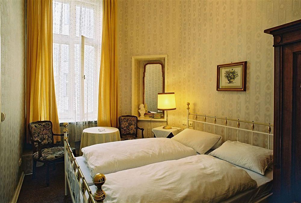 Hotel-pension Funk Am Kurfürstendamm Hotel Berlin