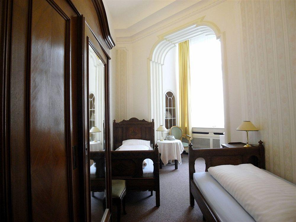 Hotel-pension Funk Am Kurfürstendamm 3* Berlin