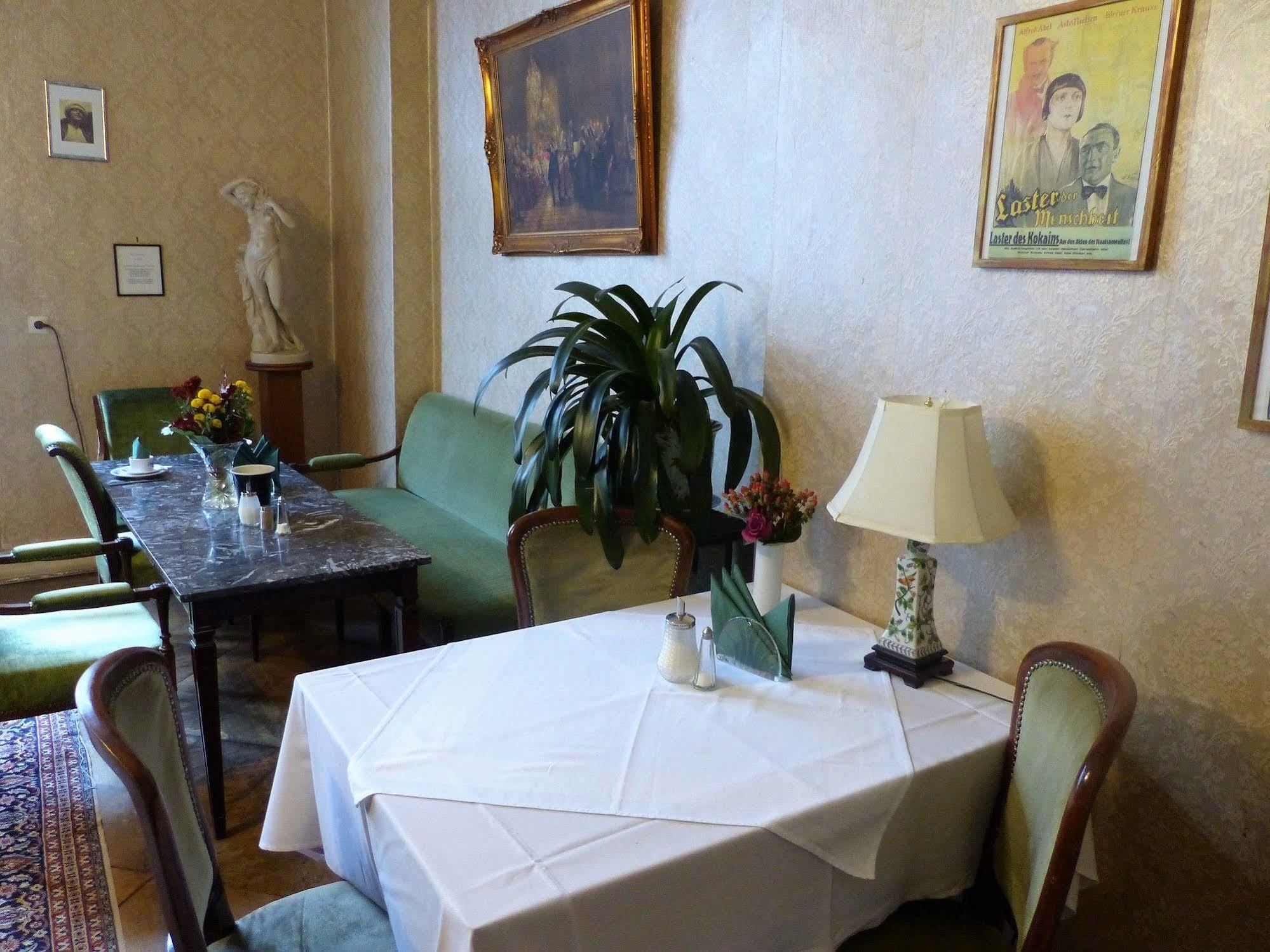 Hotel-pension Funk Am Kurfürstendamm Hotel